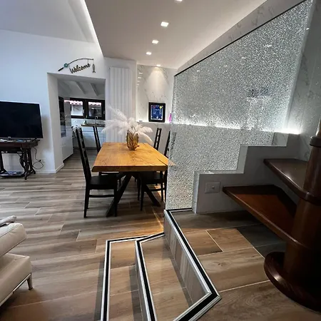 Apartman Very Nice Flat In Lerici 5 Terre Villa Aurora In Centro Con Parcheggio Lerici