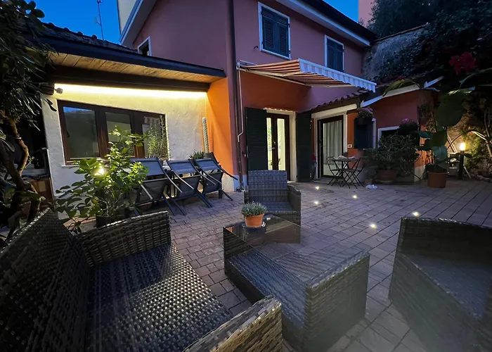 Very Flat In 5 Terre Aurora In Centro Con Parcheggio * Lerici